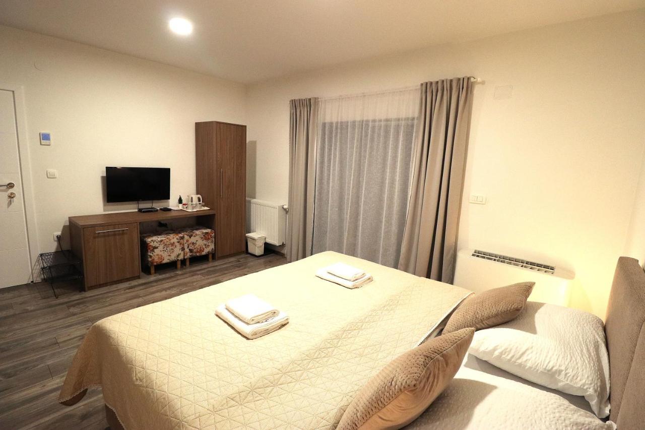 Apartmani I Sobe Laganini Nova Gradiska Extérieur photo