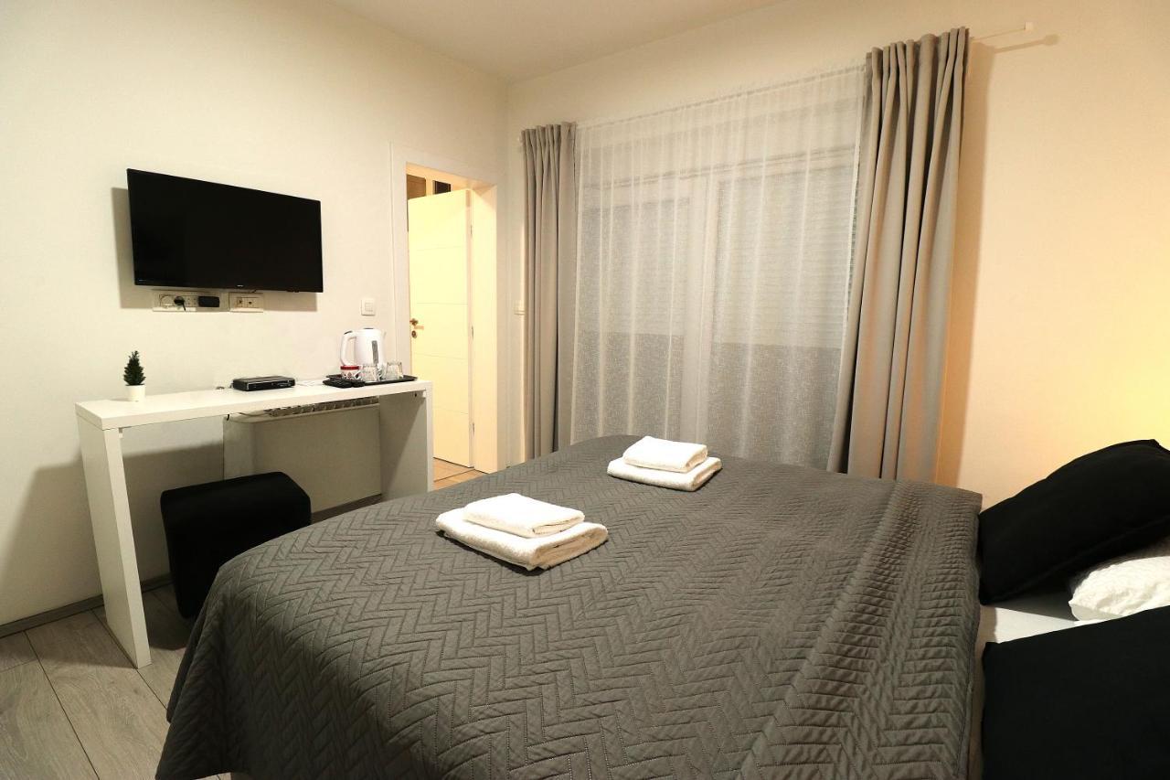 Apartmani I Sobe Laganini Nova Gradiska Extérieur photo