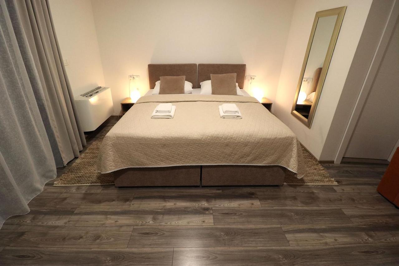 Apartmani I Sobe Laganini Nova Gradiska Extérieur photo
