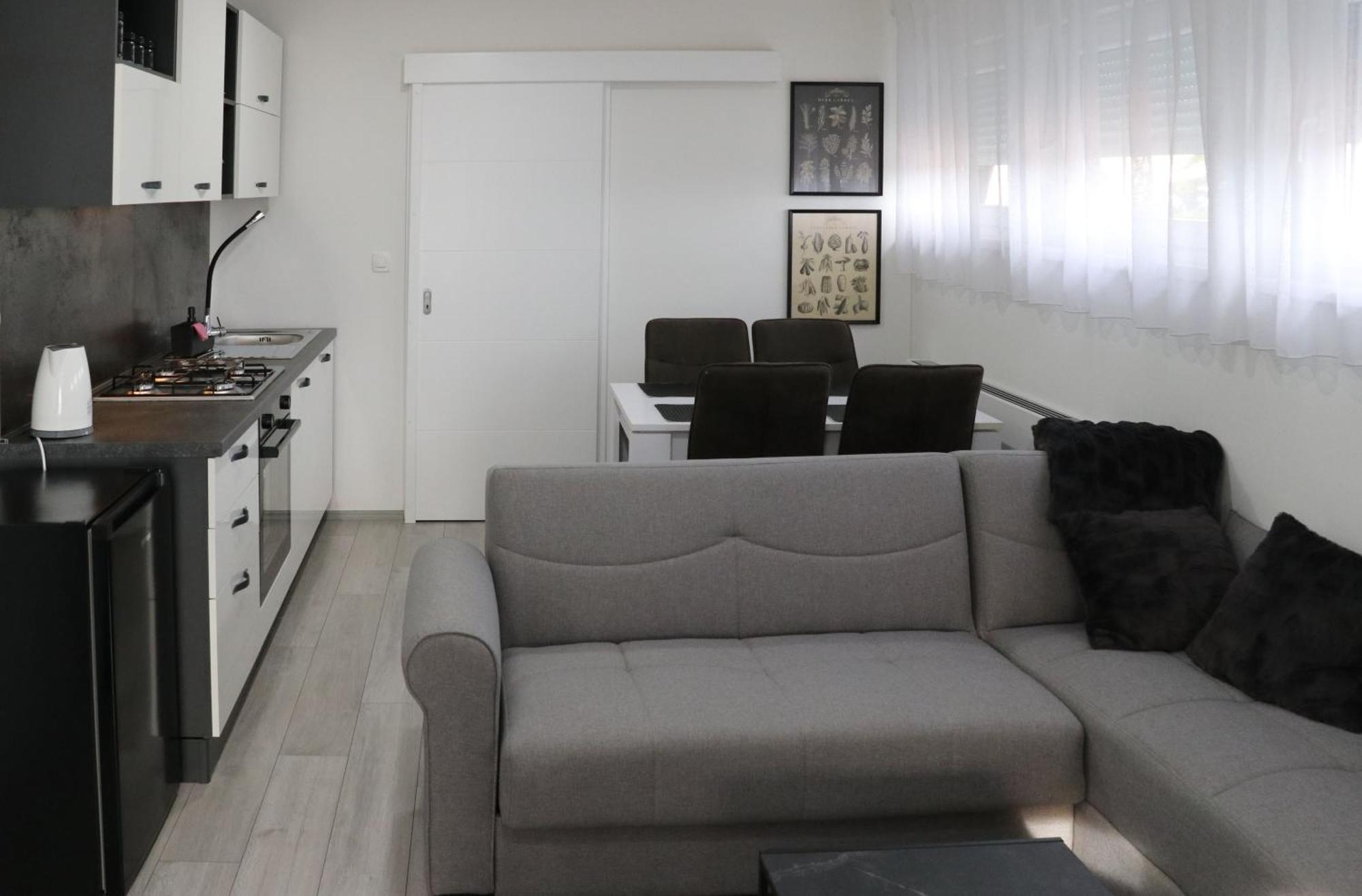 Apartmani I Sobe Laganini Nova Gradiska Extérieur photo