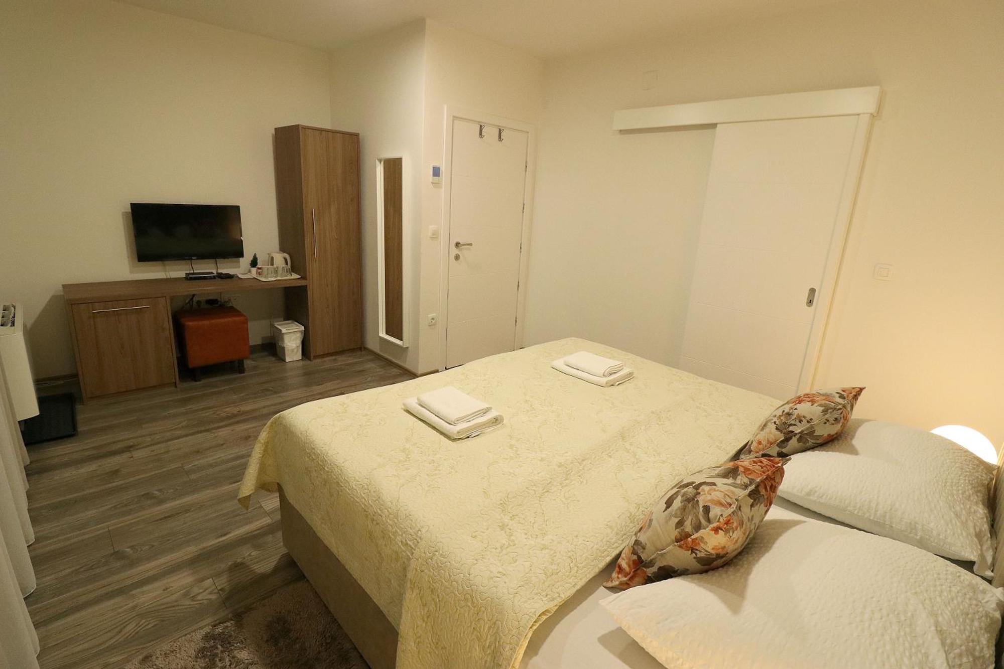 Apartmani I Sobe Laganini Nova Gradiska Extérieur photo